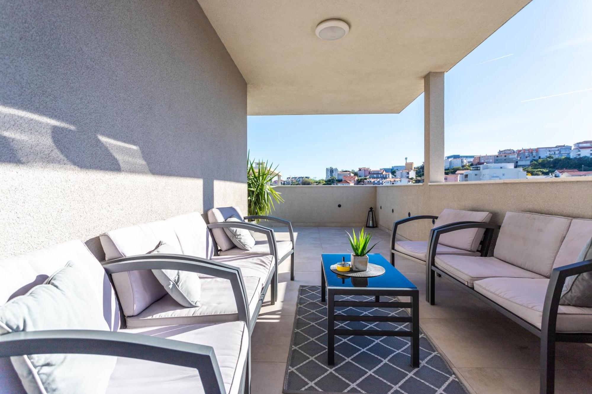 New Luxury 3-Bedroom Penthouse With Huge Terrace Split Extérieur photo