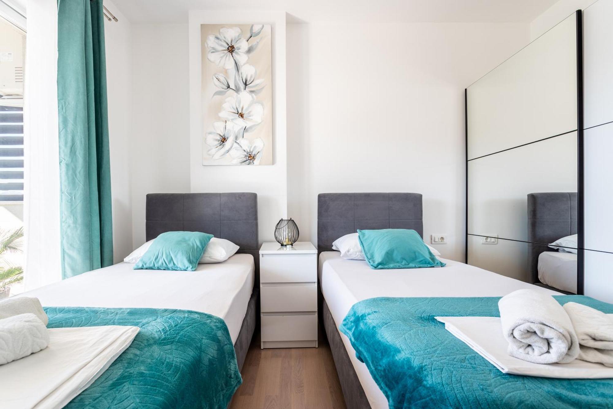 New Luxury 3-Bedroom Penthouse With Huge Terrace Split Extérieur photo